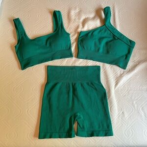 Green ribbed workout set